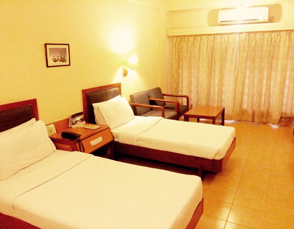 Harsha Hotel Hyderabad Exterior photo